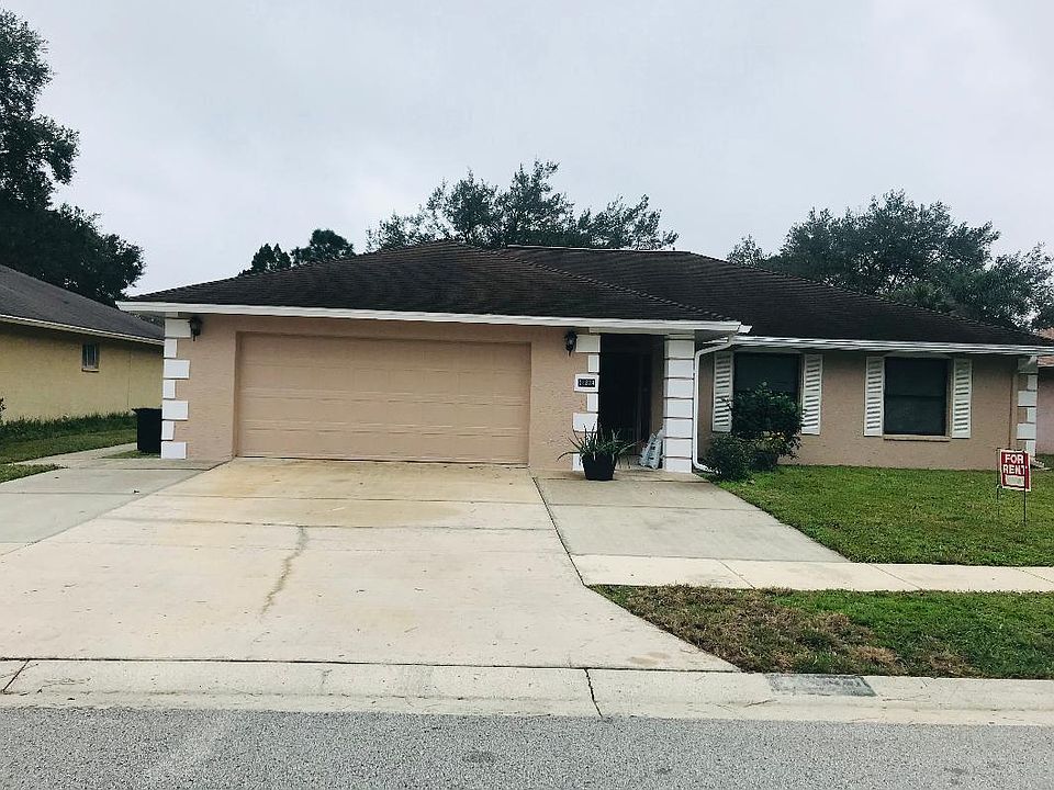 1st image of 28324 Tanglewood Dr