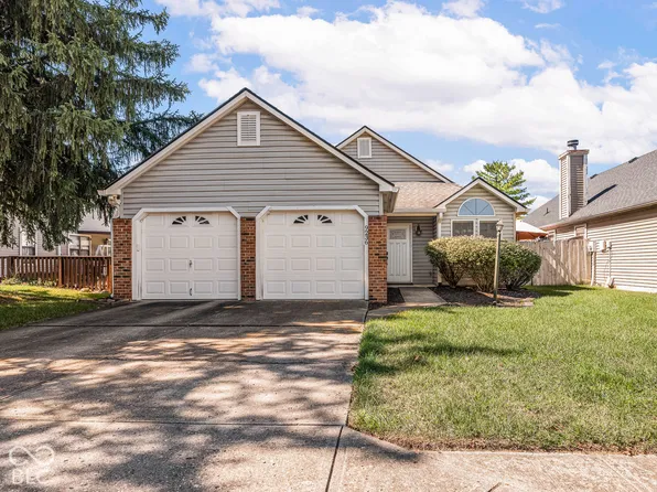 9236 Steeplechase Dr, Indianapolis, IN 46250