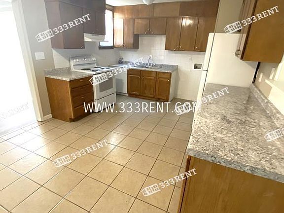 3rd image of 11309 McKinley Ave