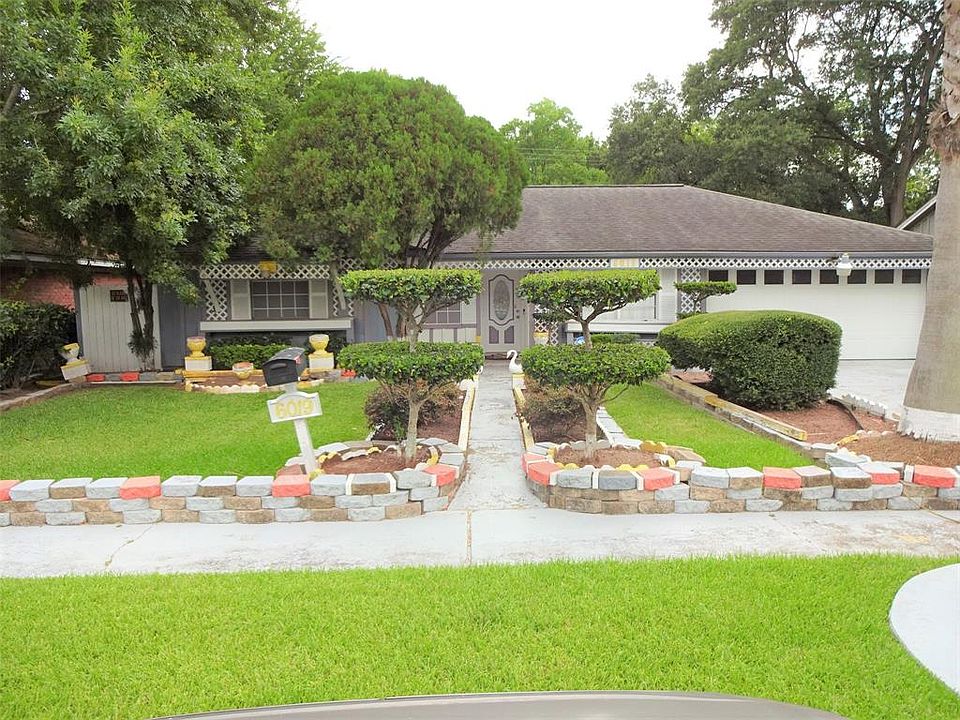 1st image of 6019 Densmore Dr