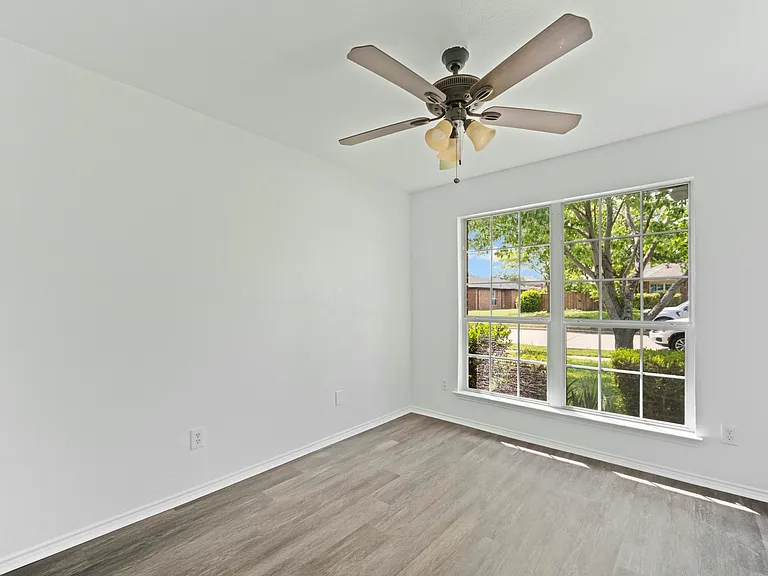 2130 Harvester Dr — Photo 42