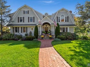 11 Windham Pl, Glen Rock, NJ 07452