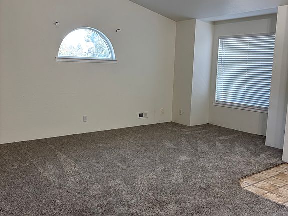 3rd image of 642 W Helen Ave #642