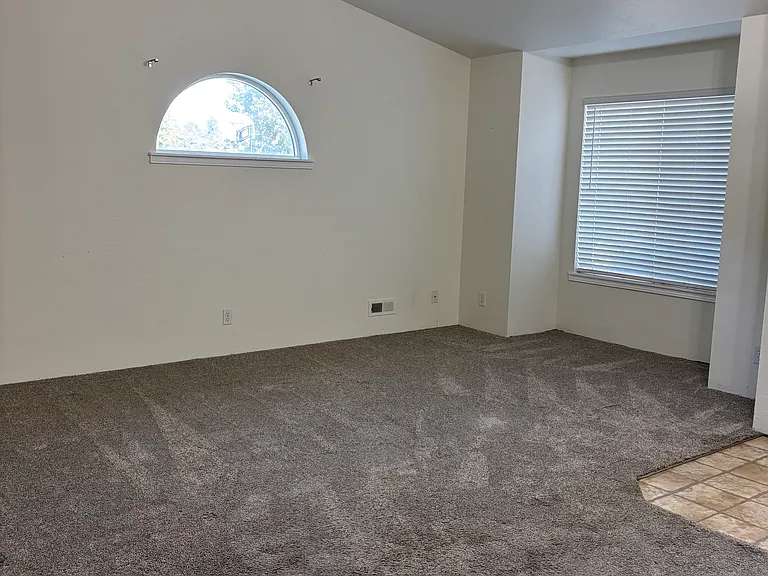 642 W Helen Ave #642 — Photo 3