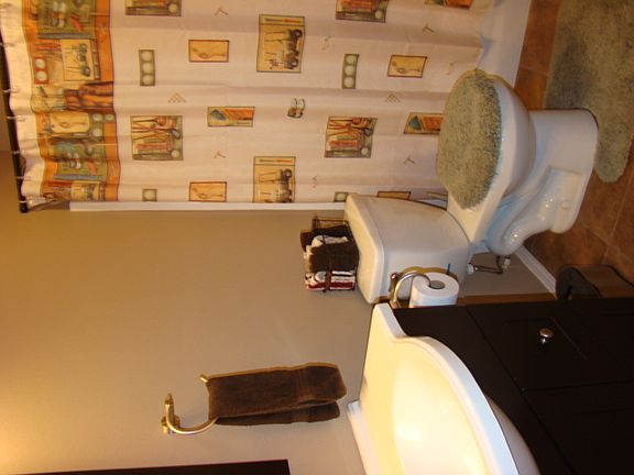 Main Bathroom