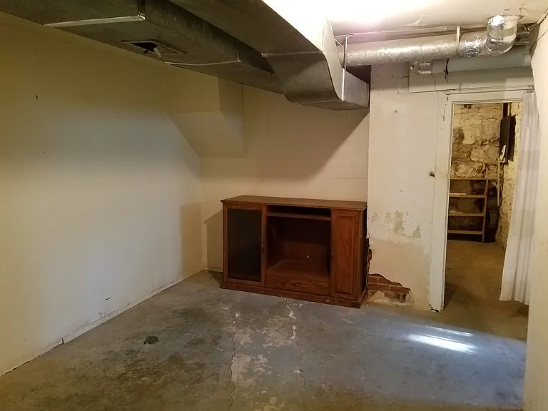 622 W 18th St — Photo 33