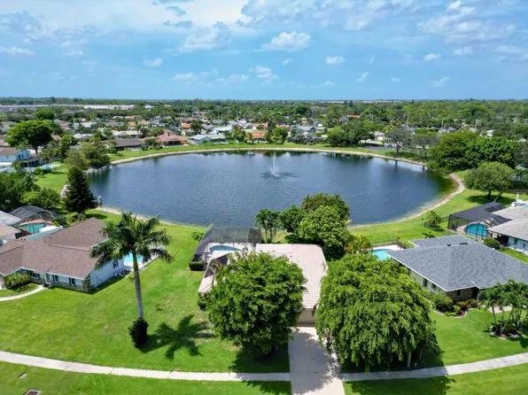 7431 Hazelwood Circle, Lake Worth, FL 33467