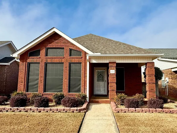 137 Williamstown Dr, Warner Robins, GA 31093