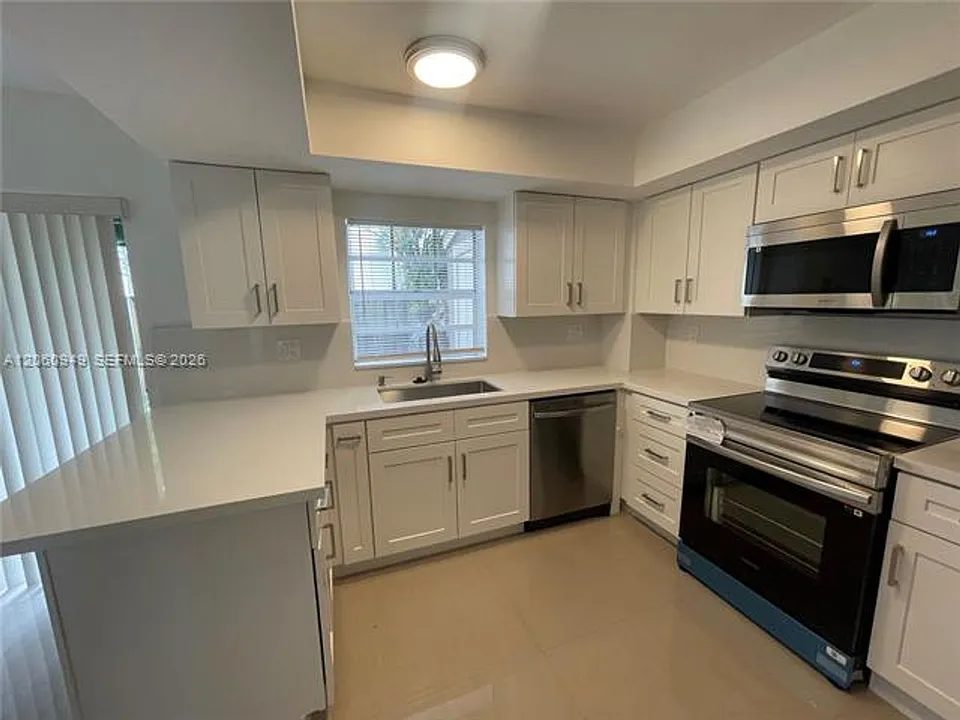 12370 SW 52nd Pl #Townhouse 12370