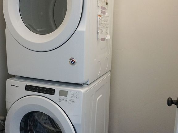 5th image of 714 Saturn Ave Unit A
