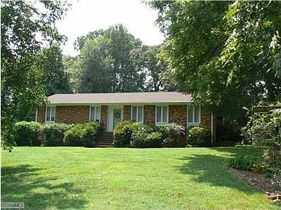 1st image of 6 Hastings Cir
