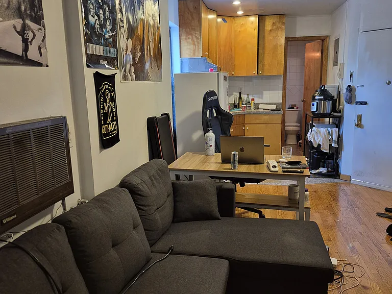 154 Mott St #4B — Photo 3