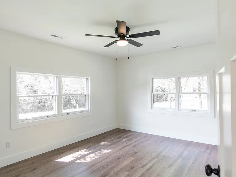 118 Hamilton Rd — Photo 21