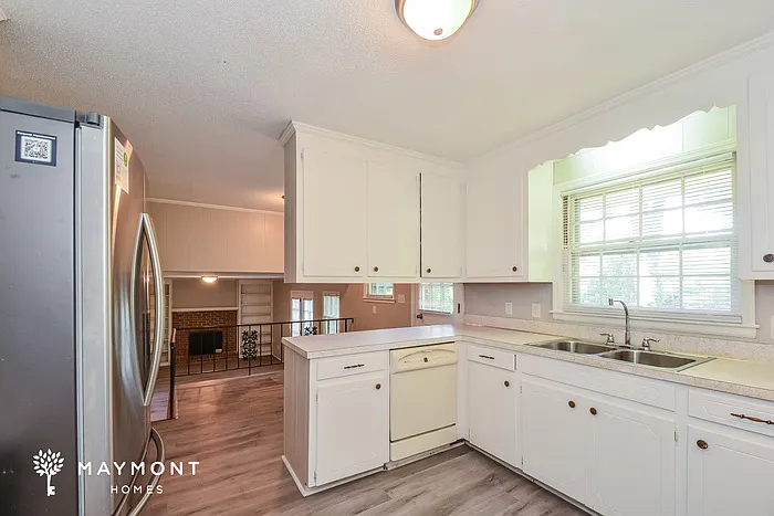 714 Vintage Ln — Photo 7