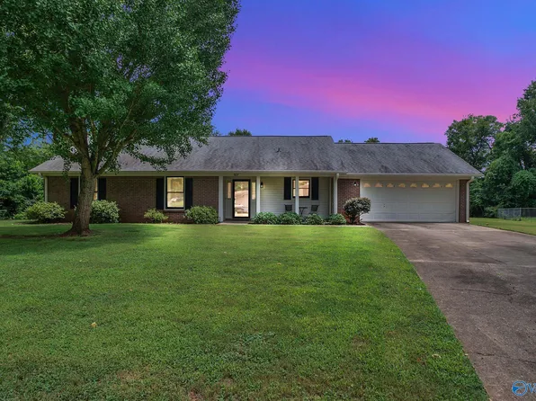 107 Cerrydowns Ct, Meridianville, AL 35759