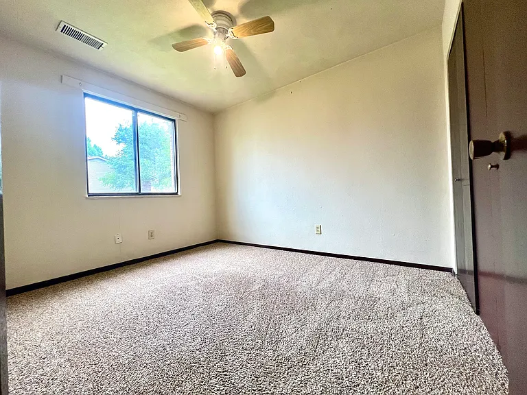 25 Yorkshire Ln #3 — Photo 11