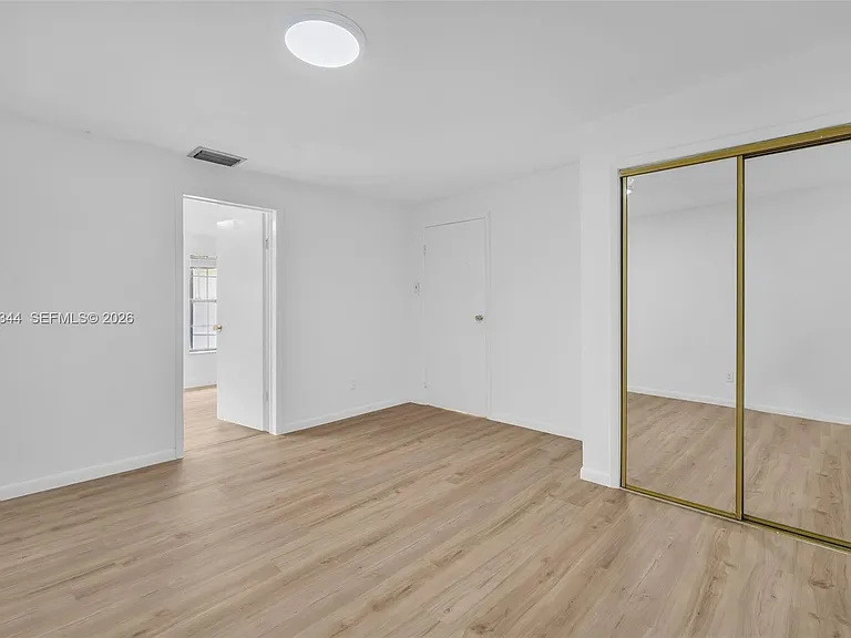 5096 SW 28th Ter — Photo 34
