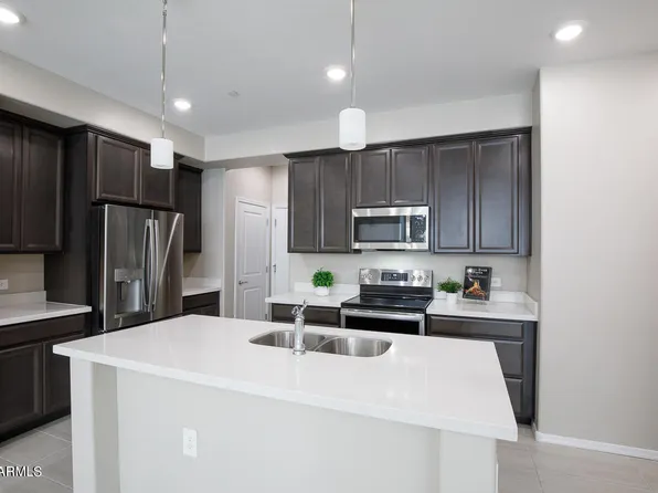 2631 S SULLEY Drive #104, Gilbert, AZ 85295