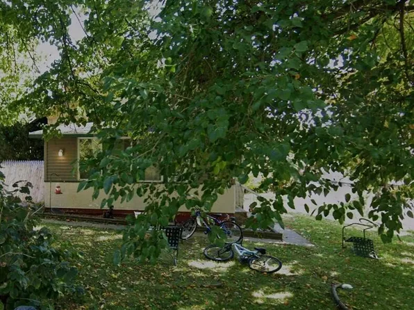 206 Burden AVENUE, Twin Lakes, WI 53181
