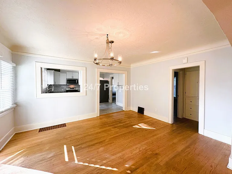 314 NE Lombard St — Photo 7