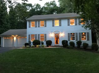 29 John Hannum Cir, Glen Mills, PA 19342