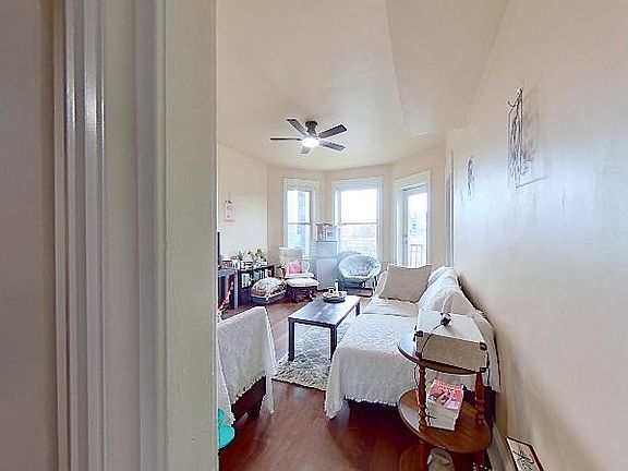 3rd image of 2704 N Ashland Ave #2