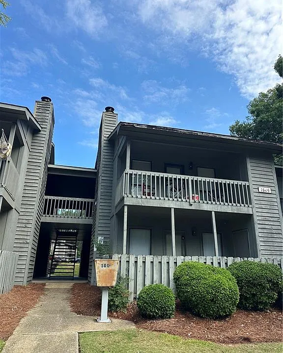 1849 Tryon Dr #5