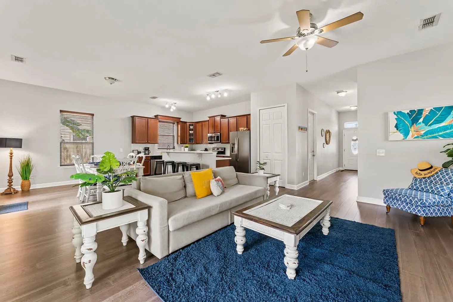 4 bed, 2.0 bath, 2185 sqft, $6,018 — Photo 4