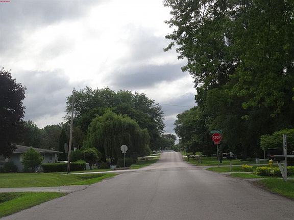 5th image of 141 Wilson Ave