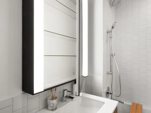 249 Willoughby Avenue image 15 of 29