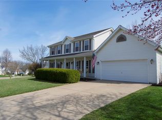 317 Huntleigh Manor Dr, Saint Charles, MO