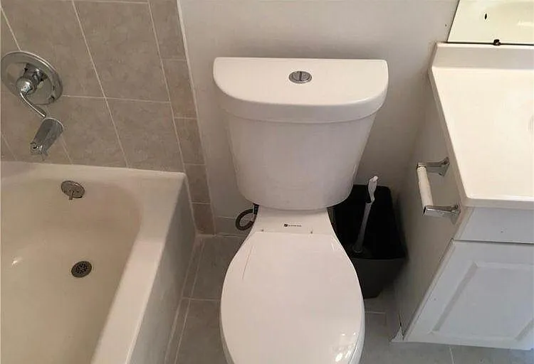 715 Ravens Crest Dr — Photo 10