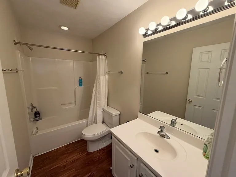 1410 Ashford Ct — Photo 25