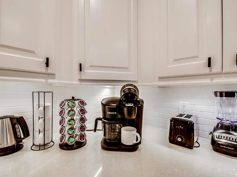 8810 Vista Oaks Cir — Photo 22
