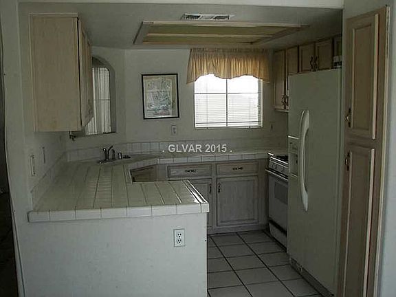3rd image of 6821 Santa Isabel Ave Unit 204