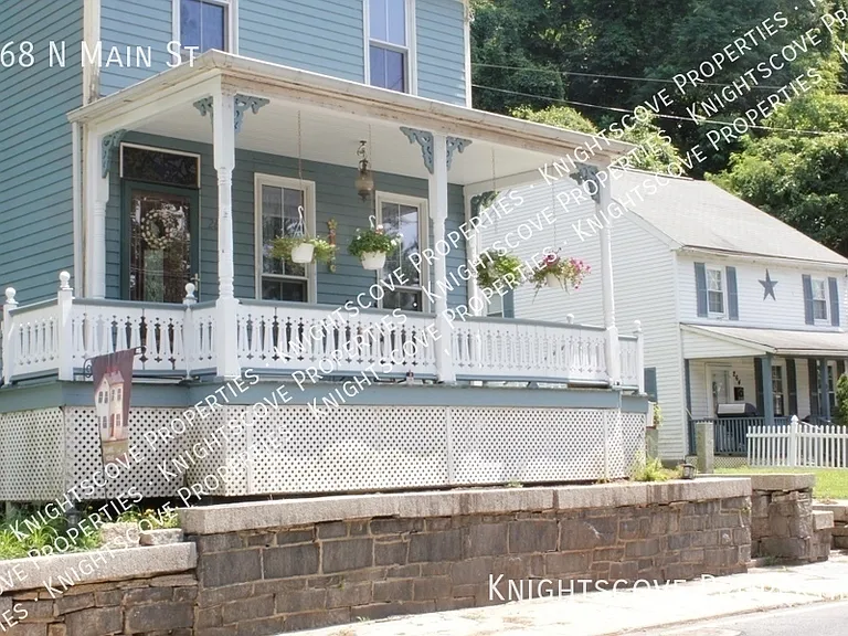 268 N Main St — Photo 5