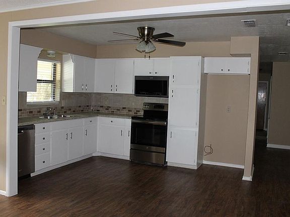 2nd image of 509 E Roosevelt Ave