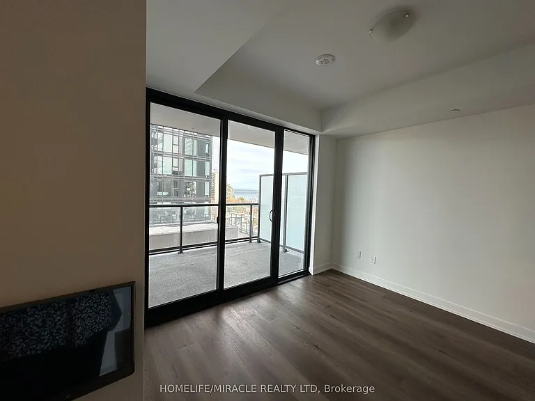 2075 Lakeshore Rd #603 — Photo 12