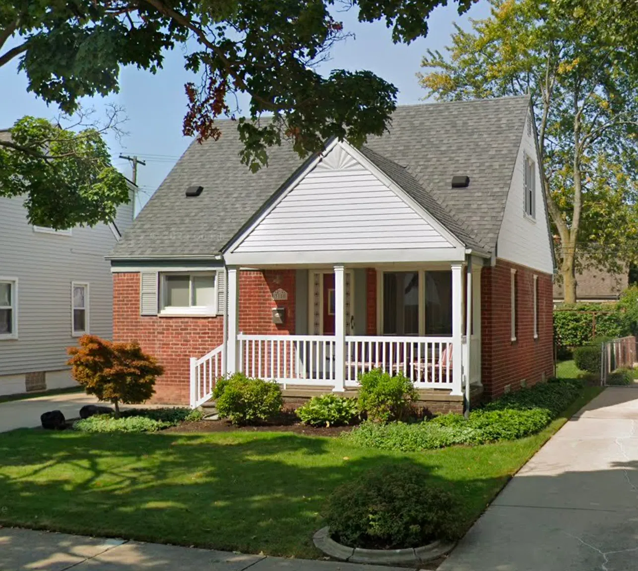 3158 Raymond Ave — Photo 1