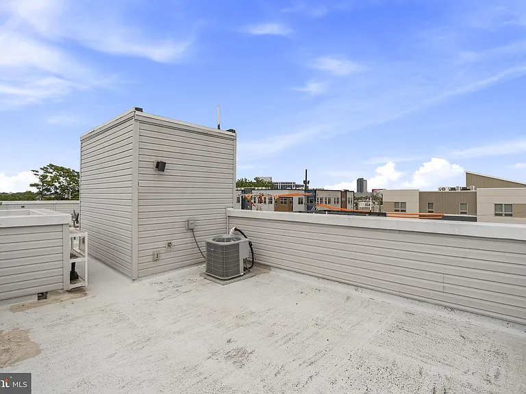 2110 W Master St #C — Photo 17