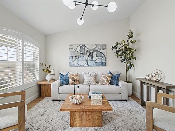 5th image of 2529 SE 20th PL
