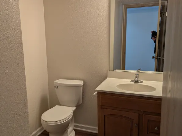 205 W Nicholas Dr #D, Lone Jack, MO 64070