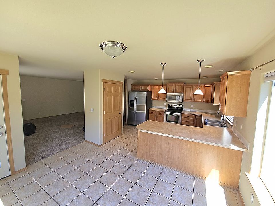 1st image of 4319 17th Way NE