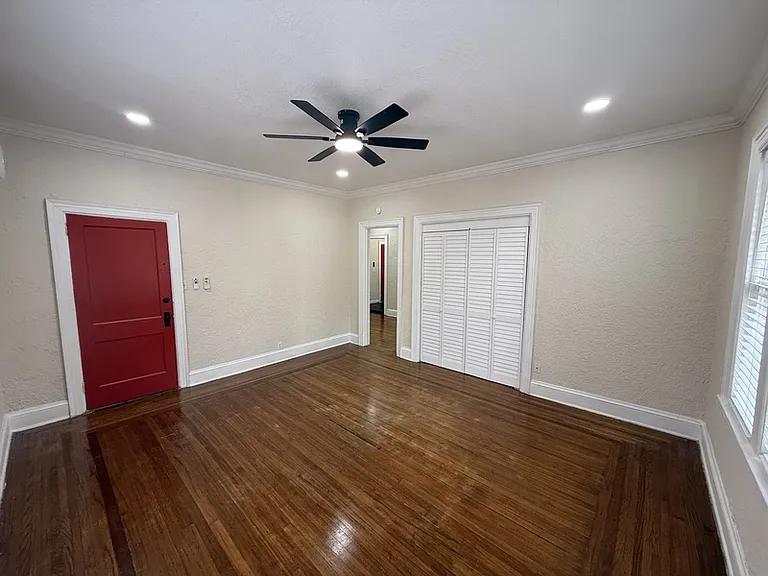 2738 Riverside Ave #14 — Photo 5