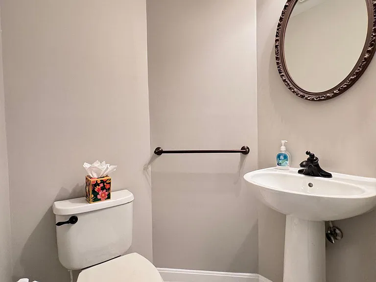 POWDER ROOM