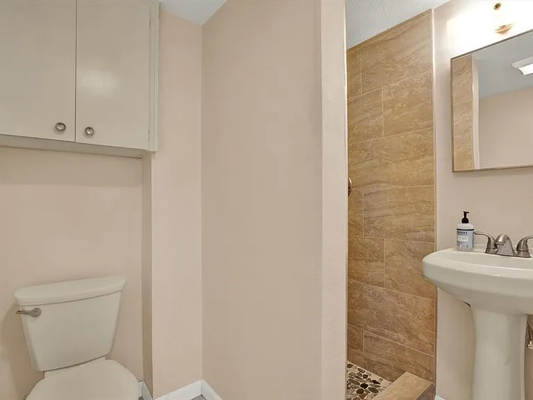 8567 Ridge Rd — Photo 11