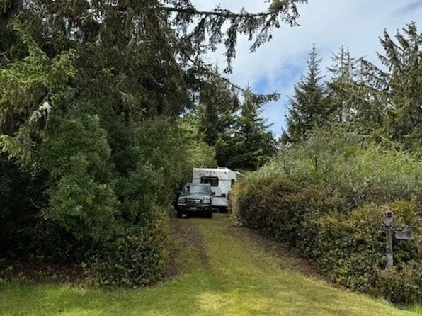 911 Beachcomber Court SW, Ocean Shores, WA 98569