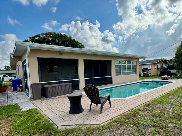 8500 NW 15th Court, Pembroke Pines, FL 33024
