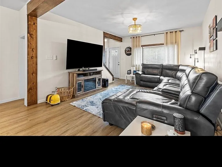211 Lloyd Ave — Photo 24