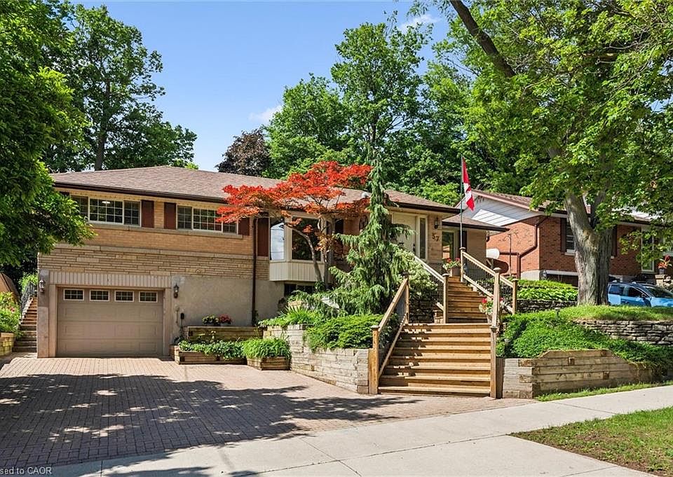 1st image of 57 Maplewood Pl
